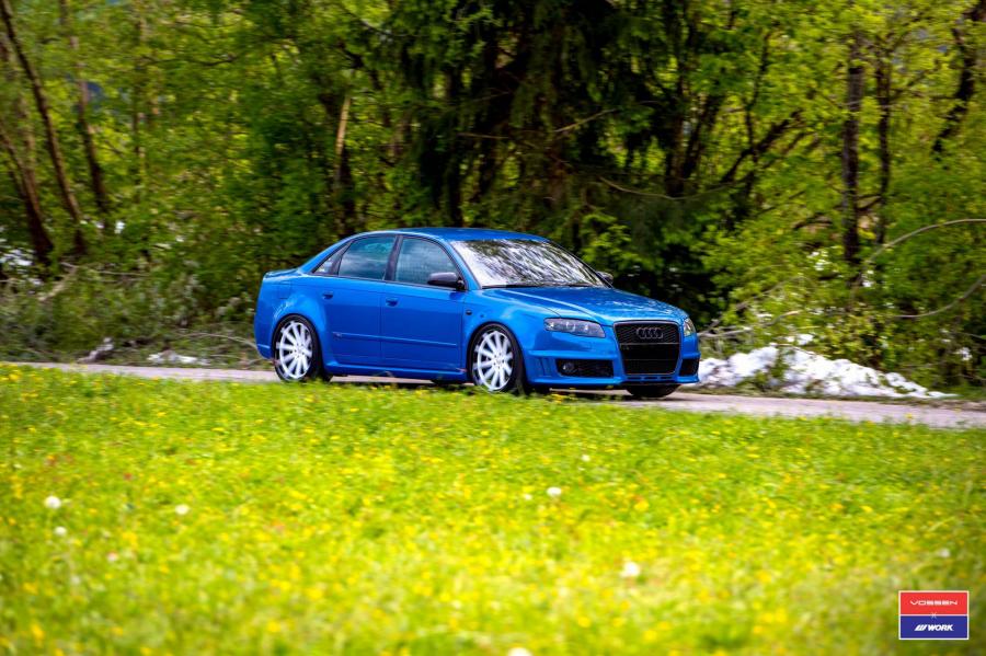  Audi RS4 Sedan on Vossen Wheels (VWS-1) 2016 года  (фото 16 из 24)